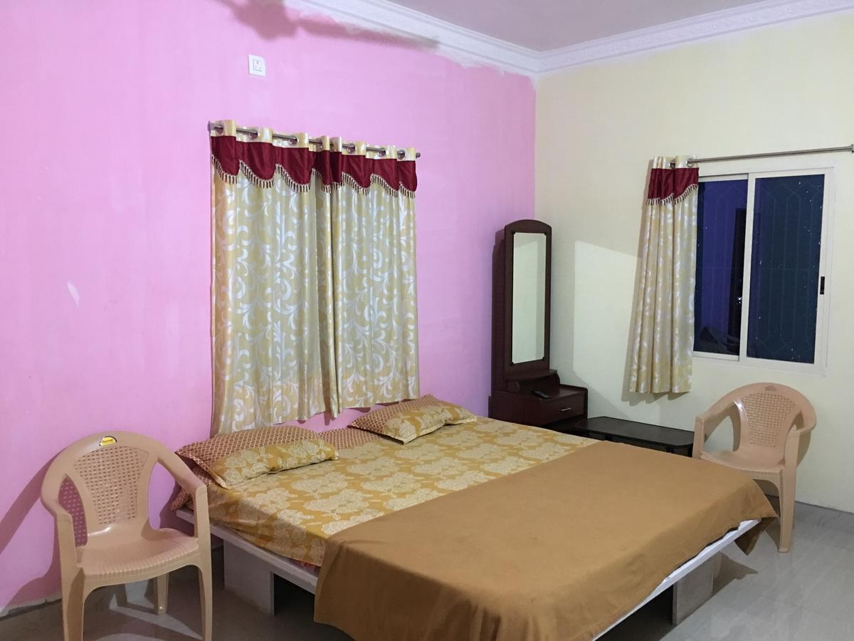 Sri Thanga Harish Cottage 埃尔加德 外观 照片