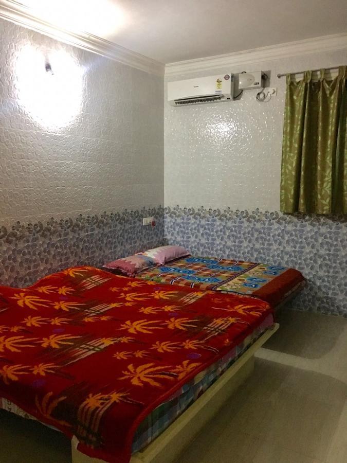 Sri Thanga Harish Cottage 埃尔加德 外观 照片