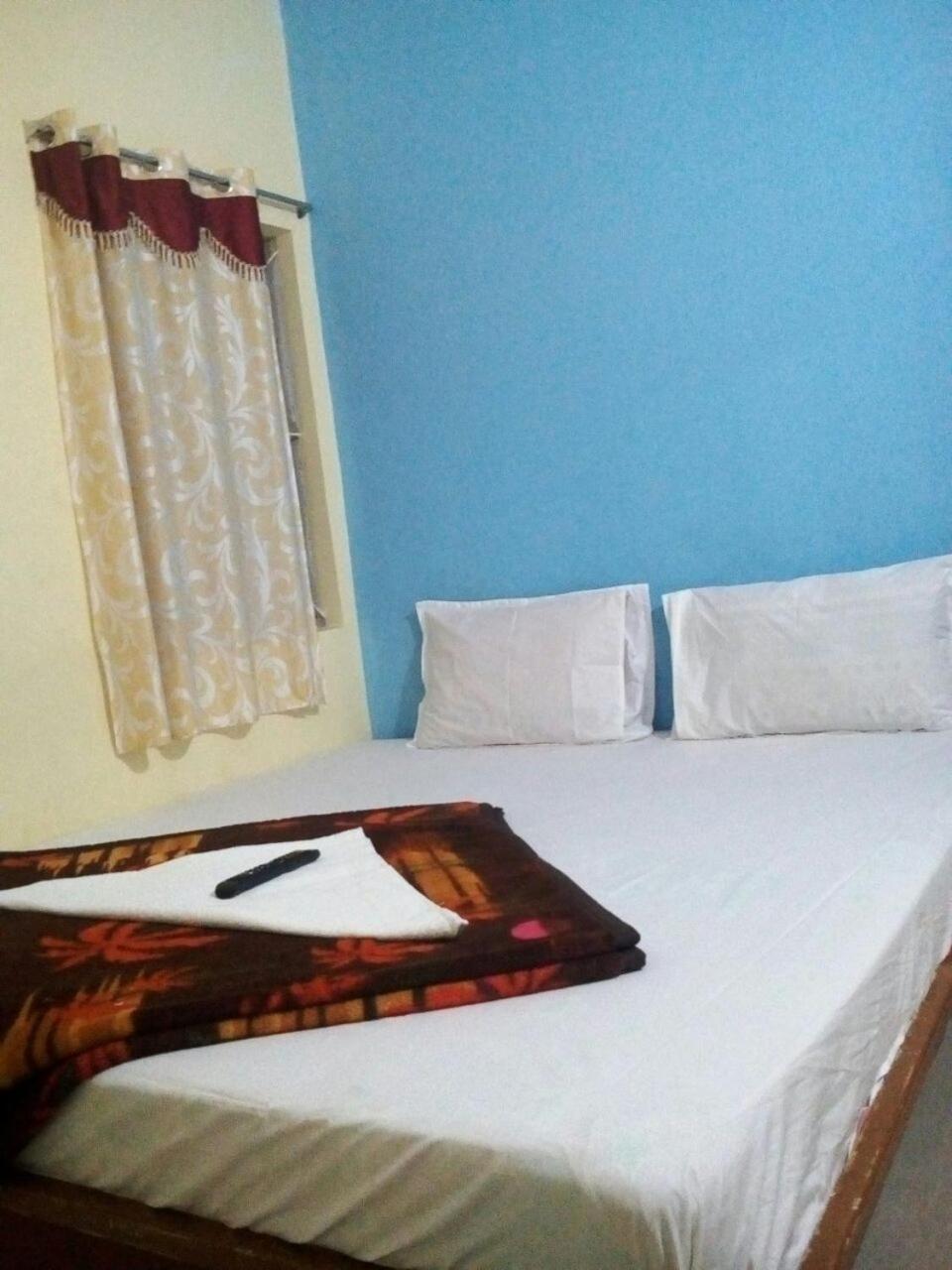 Sri Thanga Harish Cottage 埃尔加德 外观 照片