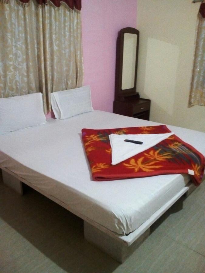 Sri Thanga Harish Cottage 埃尔加德 外观 照片