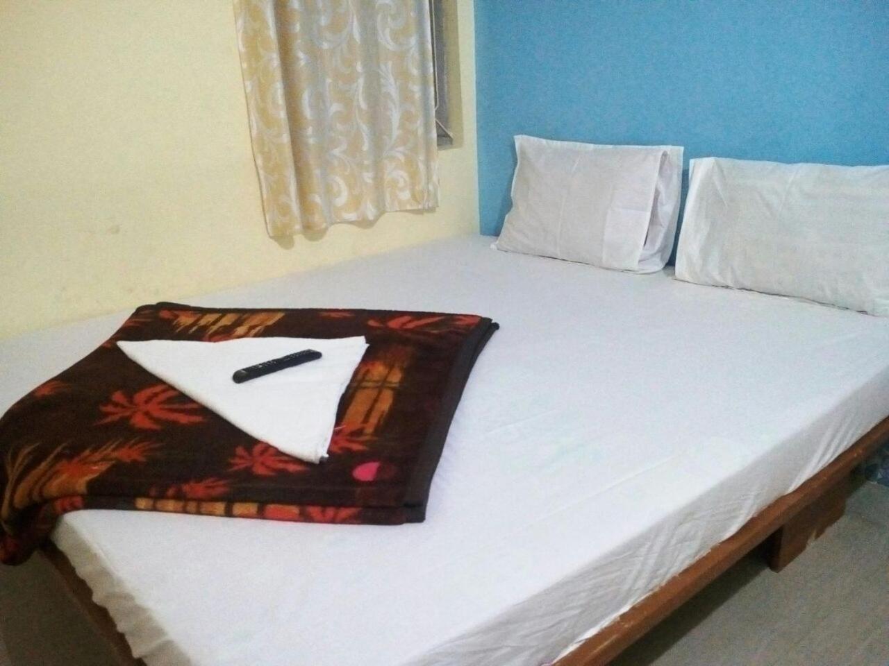 Sri Thanga Harish Cottage 埃尔加德 外观 照片