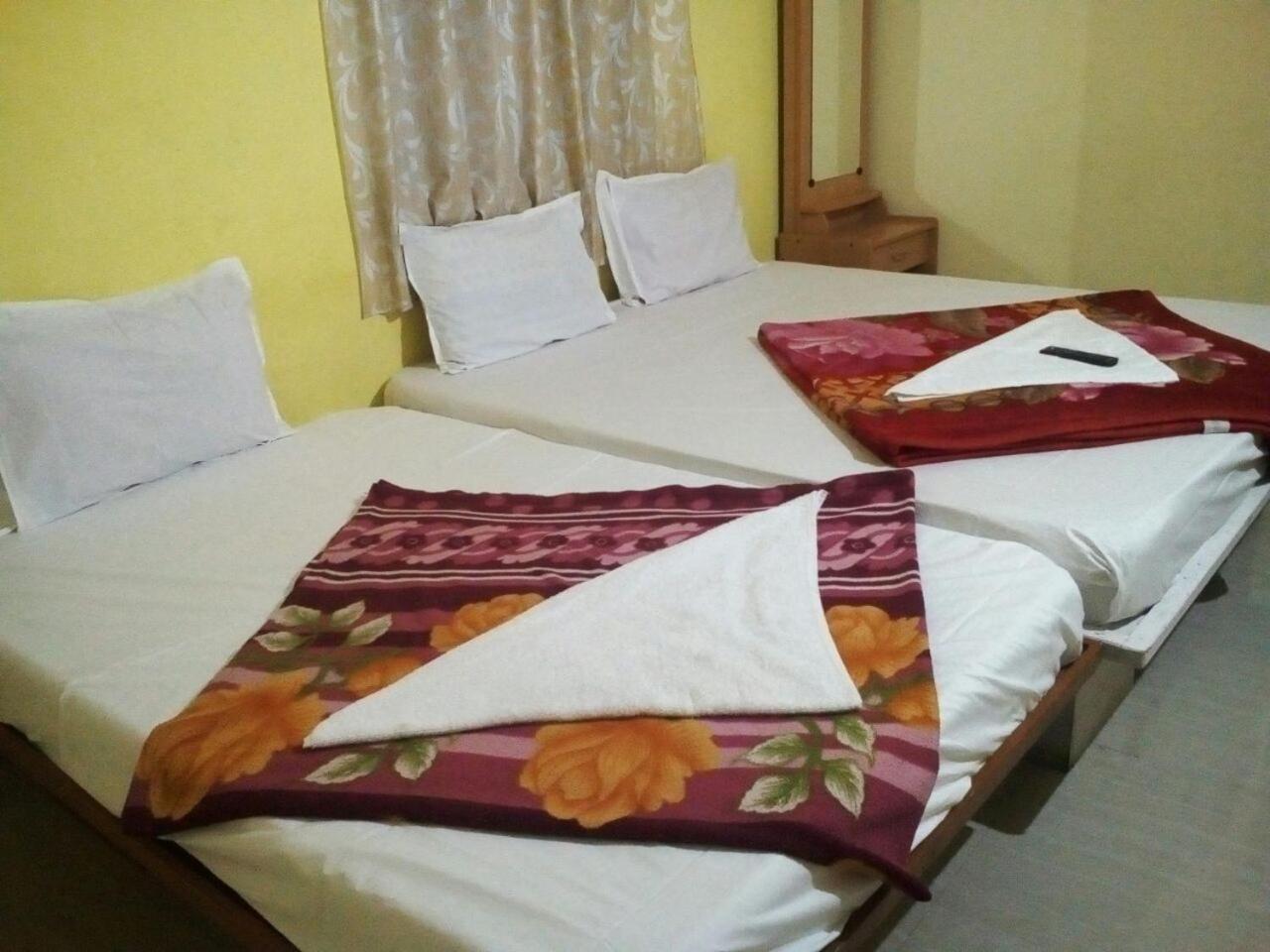 Sri Thanga Harish Cottage 埃尔加德 外观 照片