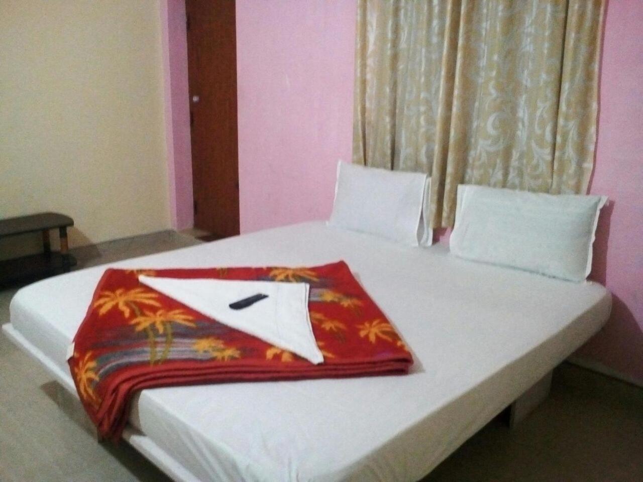 Sri Thanga Harish Cottage 埃尔加德 外观 照片